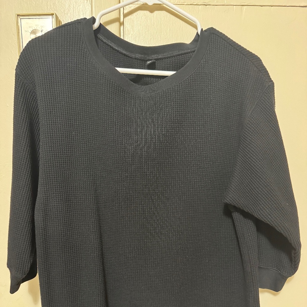 UNIQLO Black Waffle 3/4 Sleeve Tee (Size M)